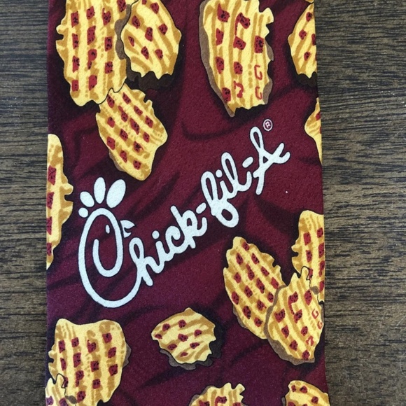 Vintage Chick-fil-a waffle fry tie - Picture 3 of 3
